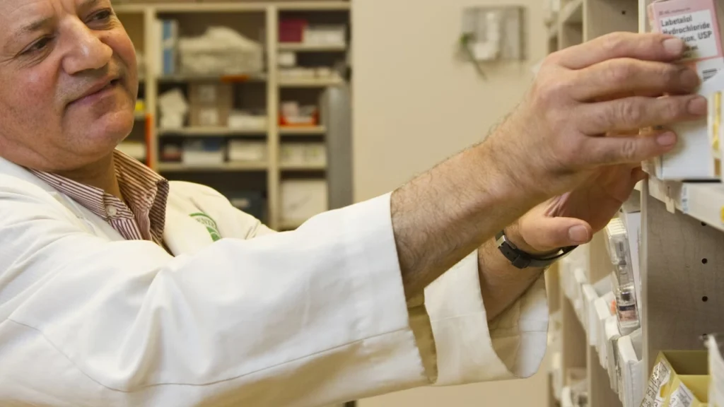 Criza halatelor albe! Europa se confruntă cu îmbătrânirea accelerată a medicilor