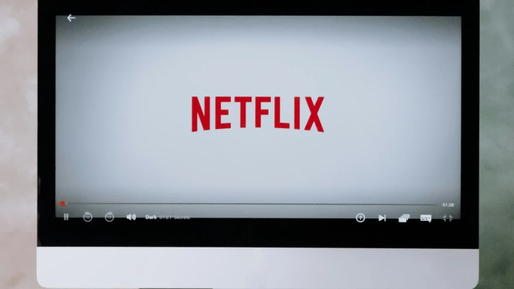 Netflix bate recorduri și mărește prețurile! Ce înseamnă pentru abonați