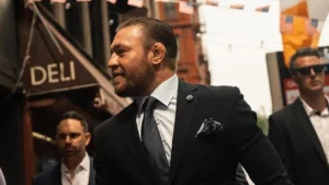 Conor McGregor vrea să conducă Irlanda și promite să oprească valul migrației