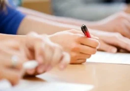 Peste 67.000 de liceeni au trecut proba la Română la simularea Bacalaureatului 2025