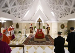 Ultimul drum al Papei Francisc transformă Vaticanul în inima lumii creștine